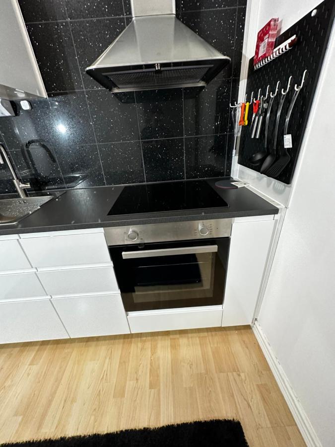 Luxurious 2-Room Apartment In Central Borås Esterno foto