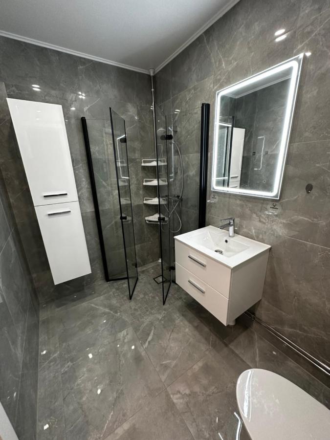 Luxurious 2-Room Apartment In Central Borås Esterno foto